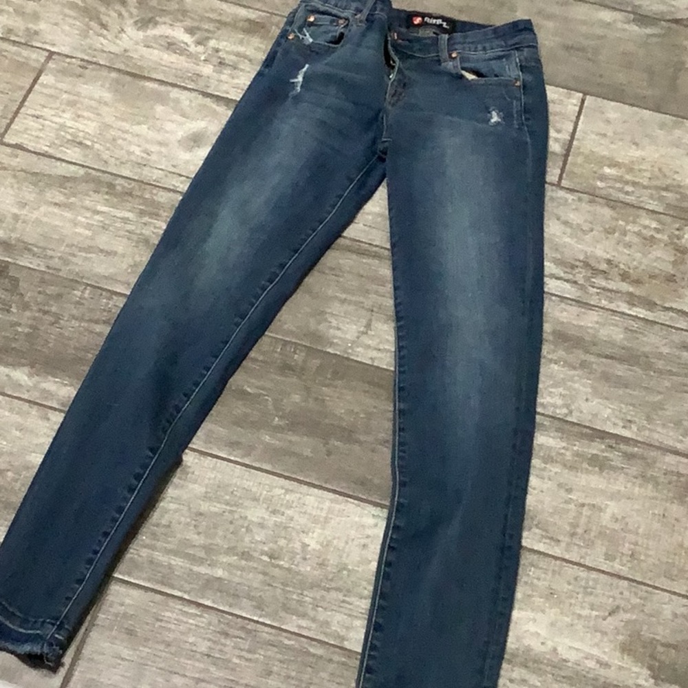 tillys blue skinny jeans